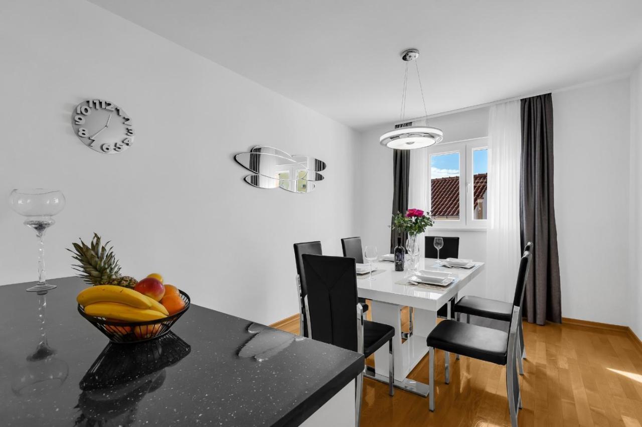 Apartman Linea Макарська Екстер'єр фото